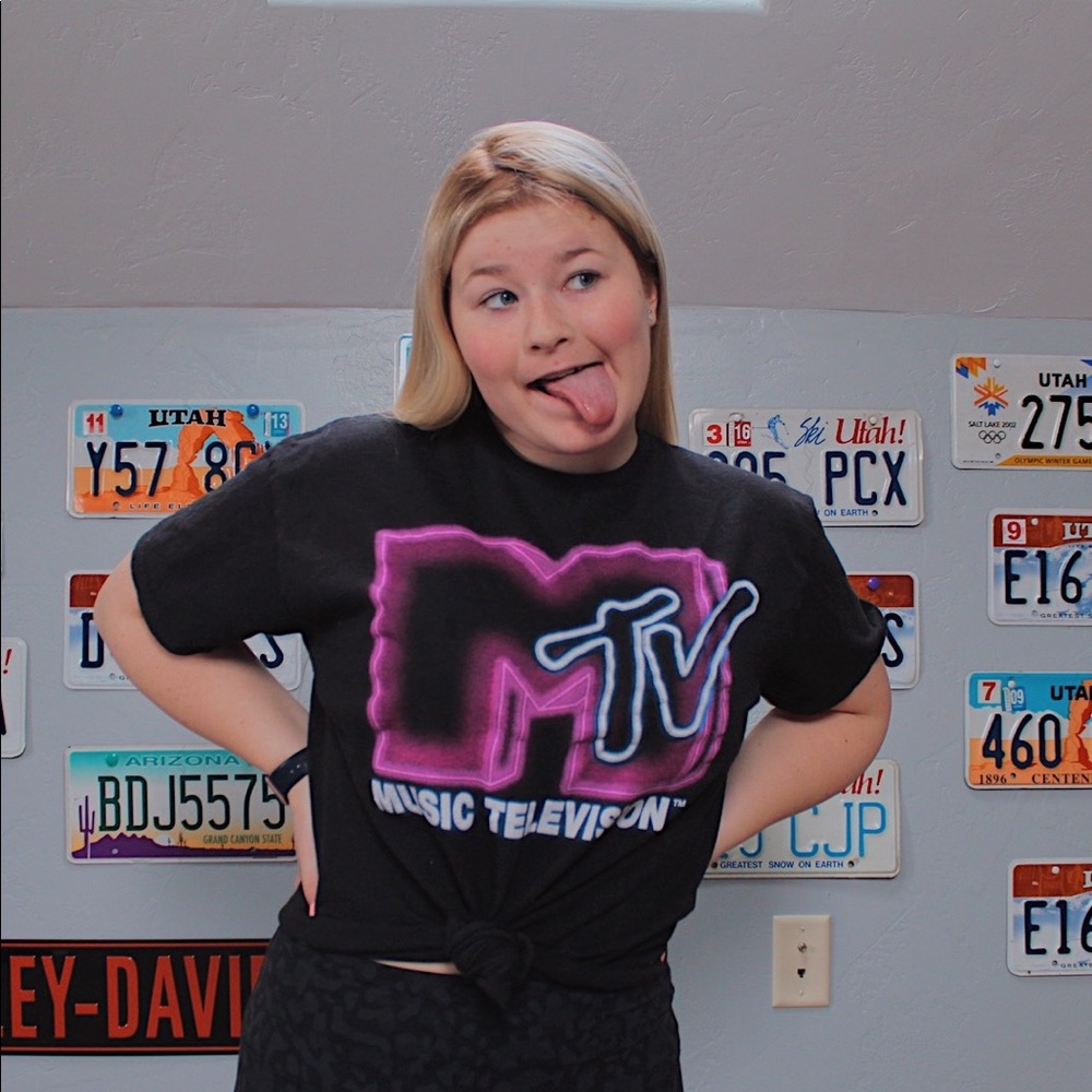 MTV graphic tee